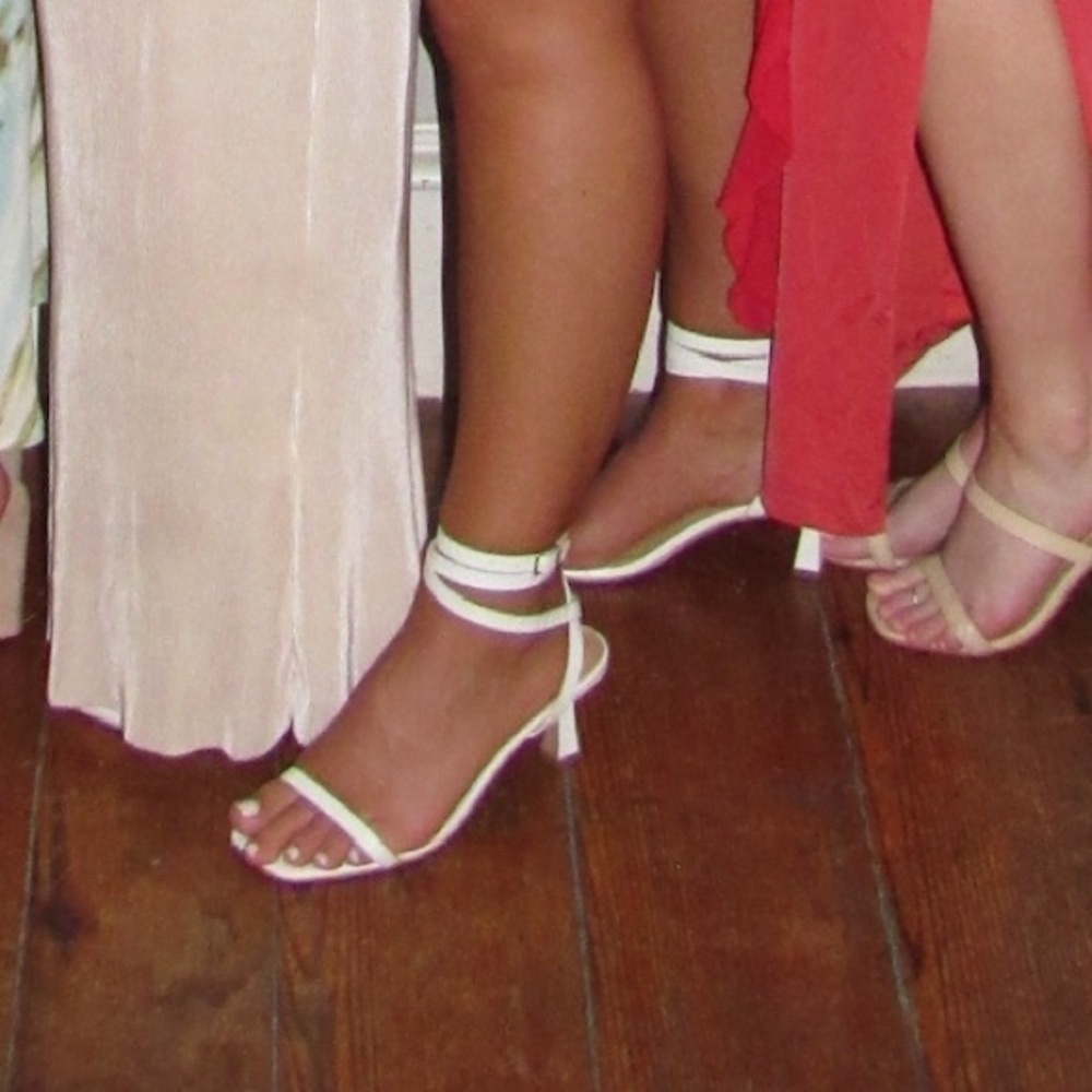 Express Heels - Picture 8 of 8
